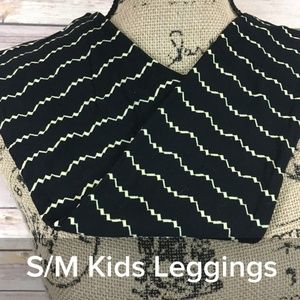 Kids S/M black and white leggings LLR NWT